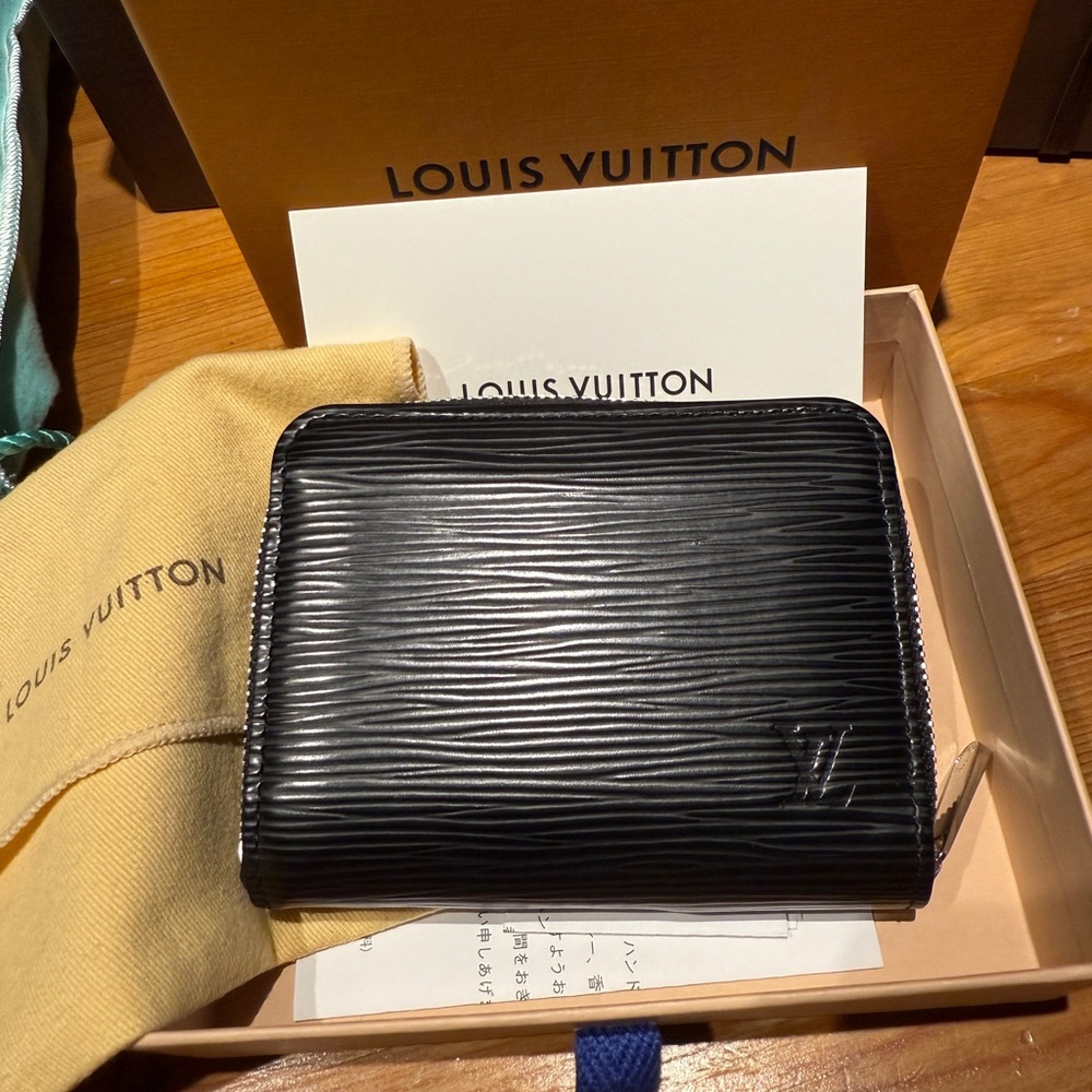 Louis Vuitton Epi Leather Zippy Coin Purse